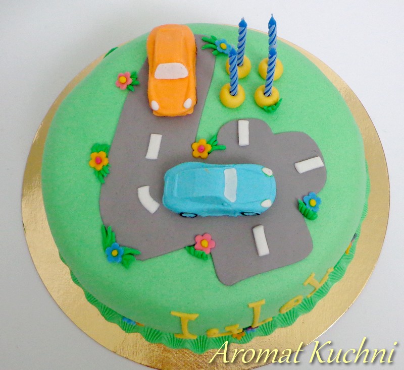 tort+cake+cars+for+boy+samochody+dla+ch%C5%82opca+aromat+kuchni.jpg