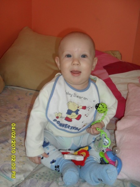 Julian :*