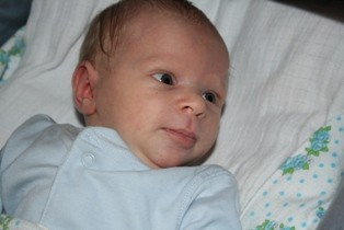 karolina 3 weeks old