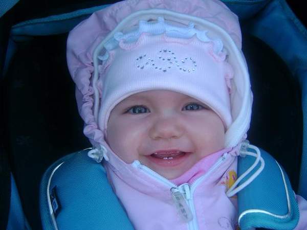 Mam już 6 ząbków...ale na zdjeciu widać tylko 4:(