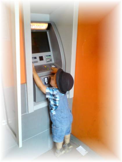 próba obrabowania bankomatu ;)