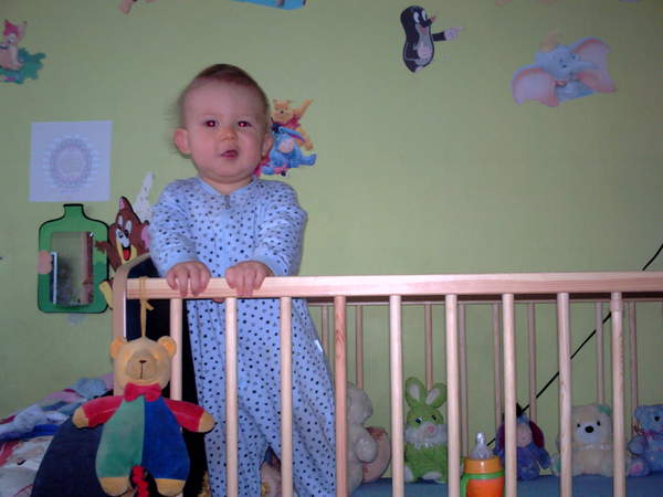 Szkoda że w łóżeczku przebywa tylko w dzień i to najwyżej 30 minut