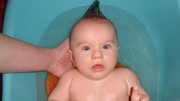 tatus mnie kompał i modelował mi włoski