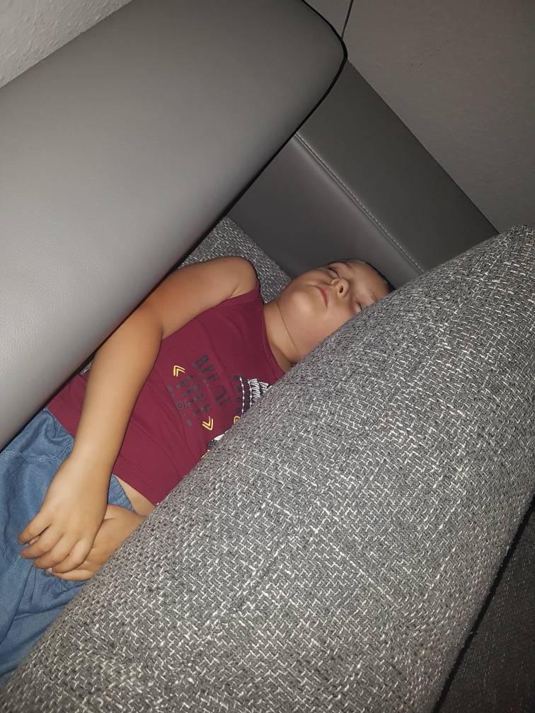 1503689317-aaaaaa.jpeg