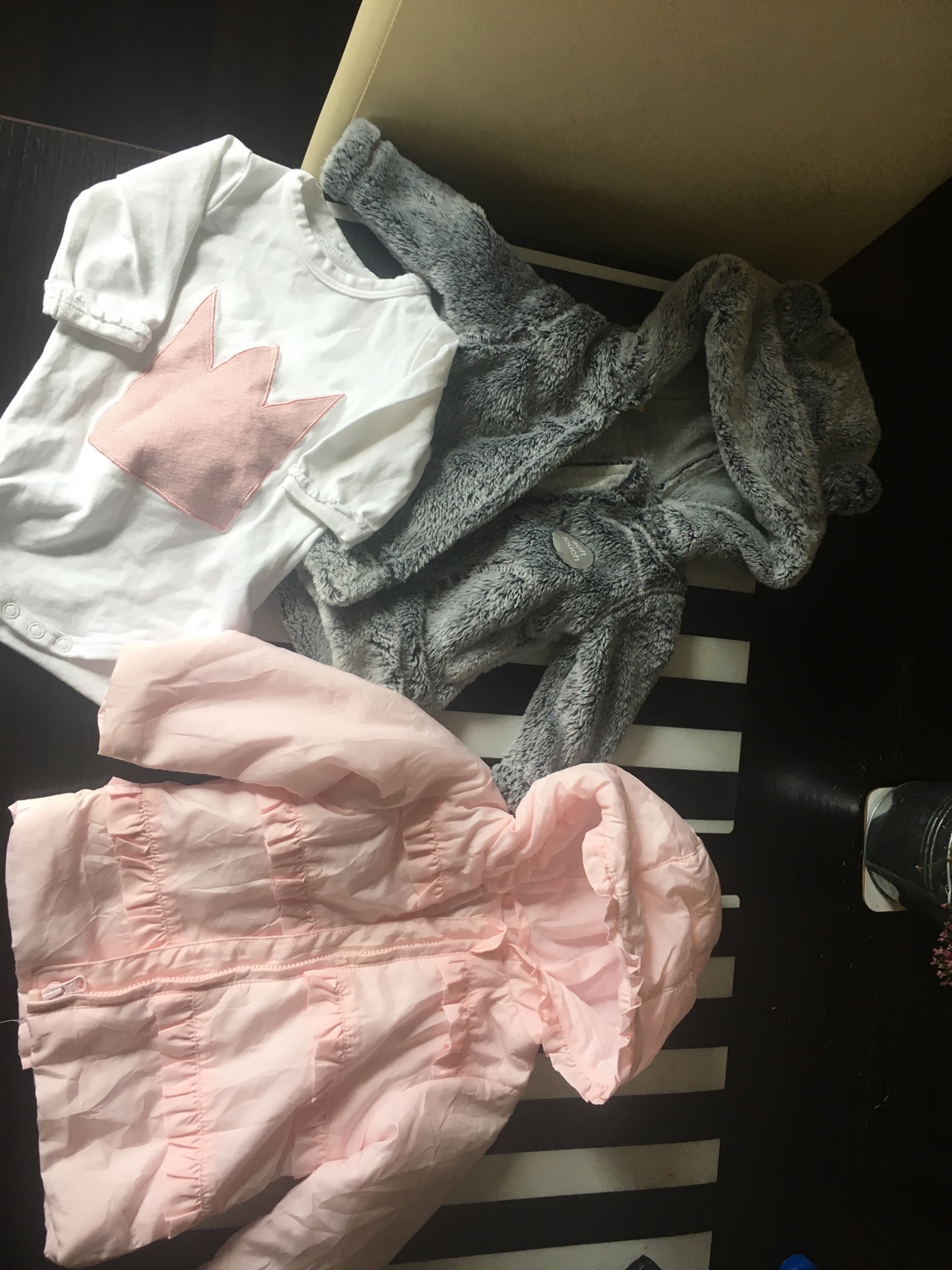 1505154511-aaaaaa.jpeg